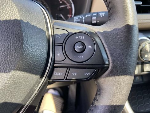 Used 2025 Toyota RAV4 XLE Premium w/ Weather Package AWD/4WD image 36