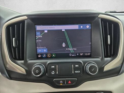 Used 2024 GMC Terrain Denali w/ Denali Premium Package AWD/4WD image 13
