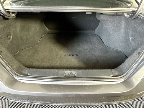 Used 2025 Nissan Sentra SV image 26