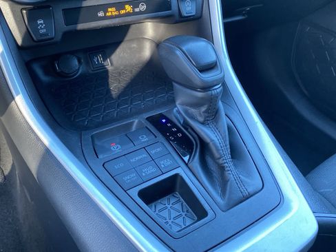 Used 2024 Toyota RAV4 XLE image 41