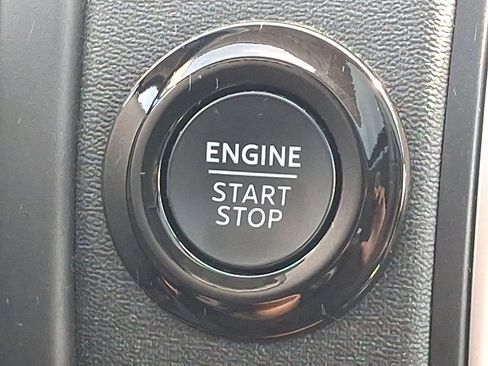 Used 2025 Ford Expedition Active AWD/4WD image 25