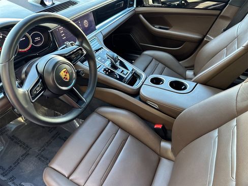 Certified 2023 Porsche Panamera 4S image 4