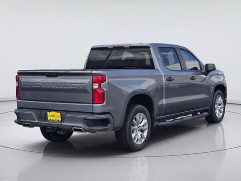 Used 2019 Chevrolet Silverado 1500 Custom w/ Custom Value Package RWD image 8