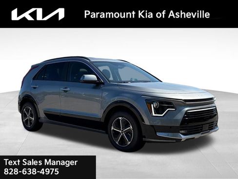 New 2025 Kia Niro SX image 1