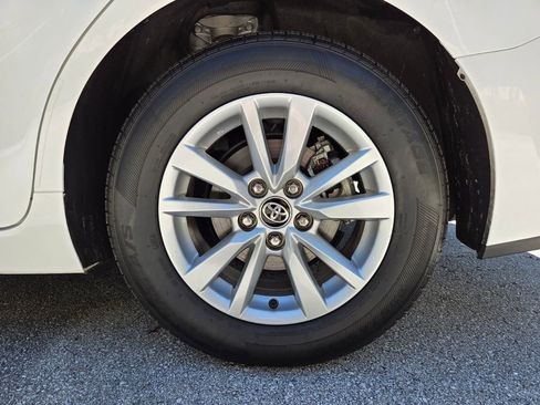 Used 2025 Toyota Camry LE image 15