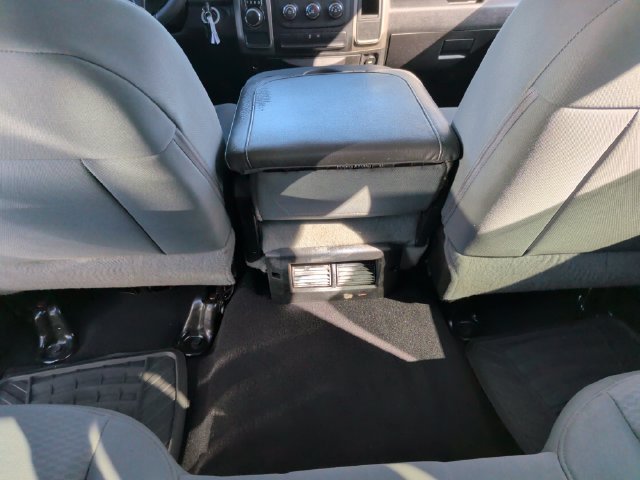 Used 2019 RAM 1500 Classic SLT RWD image 29