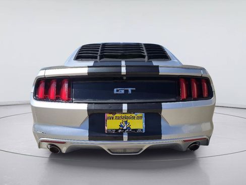 Used 2016 Ford Mustang GT RWD image 4