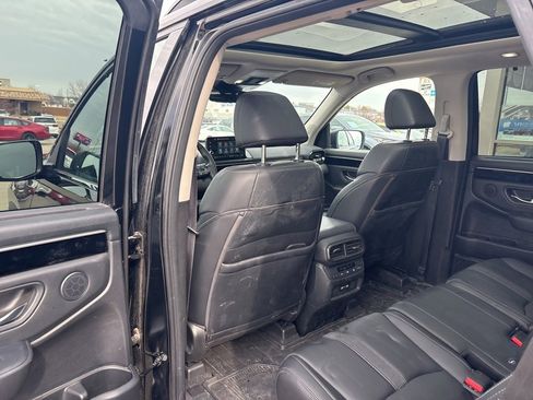 Certified 2023 Honda Pilot Touring image 32