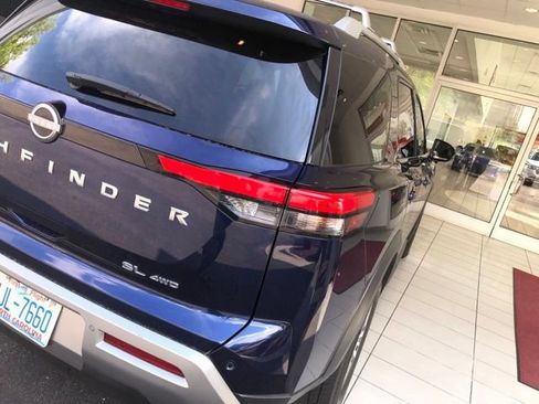 Certified 2023 Nissan Pathfinder SL AWD/4WD image 24