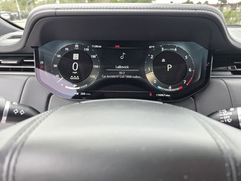 Certified 2022 Land Rover Range Rover SE image 19