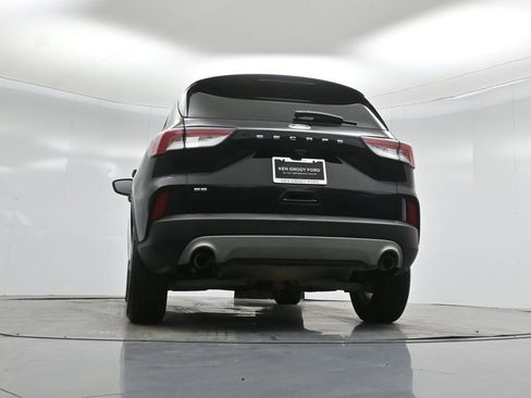 Certified 2022 Ford Escape SE image 49