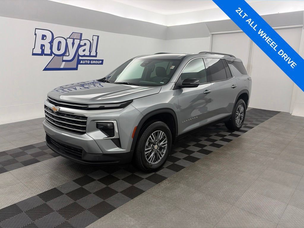 Certified 2026 Chevrolet Traverse LT AWD/4WD image 1