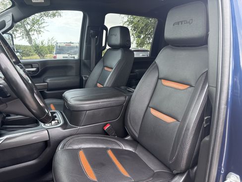 Used 2023 GMC Sierra 2500 AT4 w/ AT4 Preferred Package AWD/4WD image 11