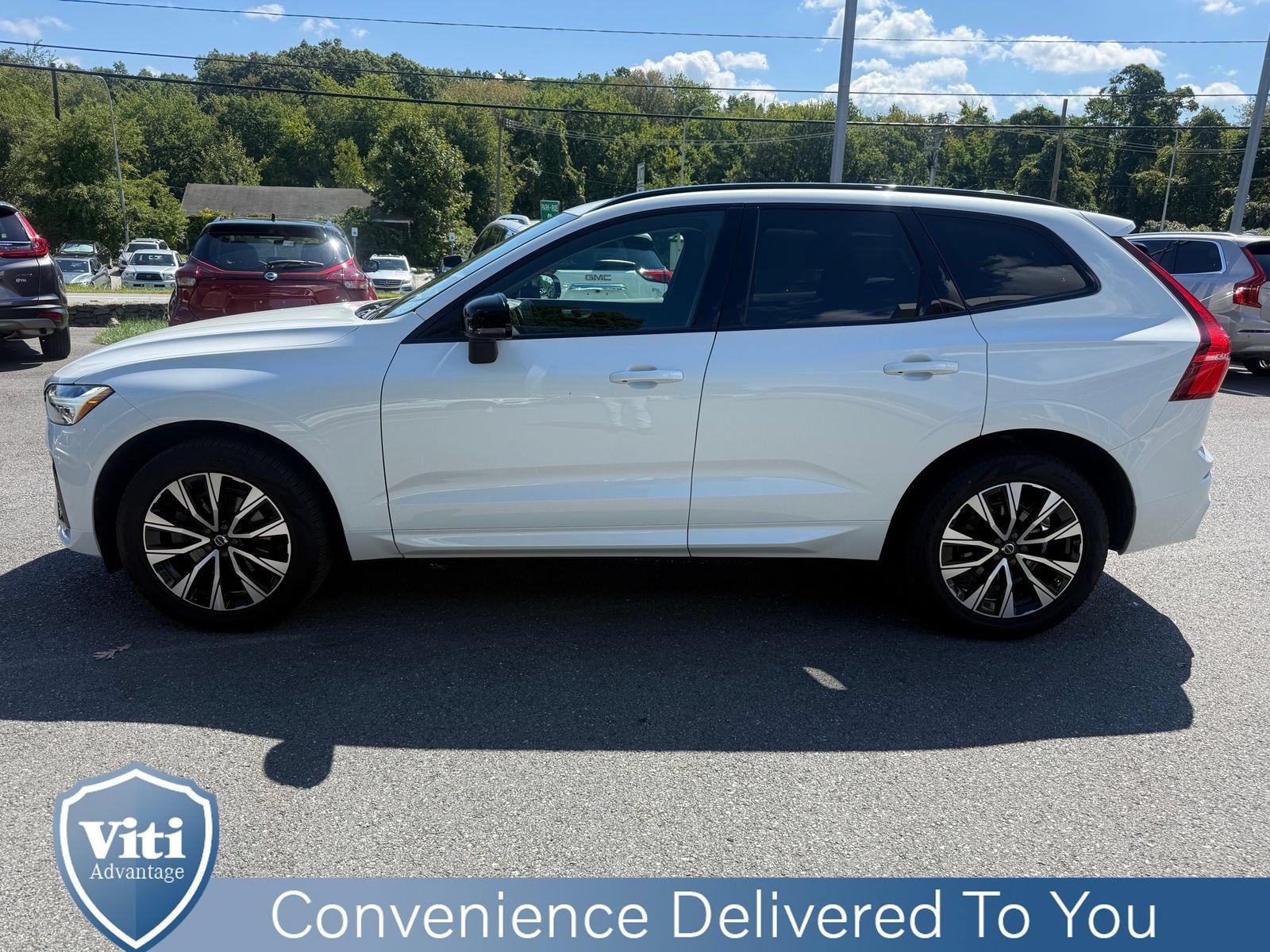 Used 2024 Volvo XC60 B5 Core w/ Protection Package Premier AWD/4WD image 5