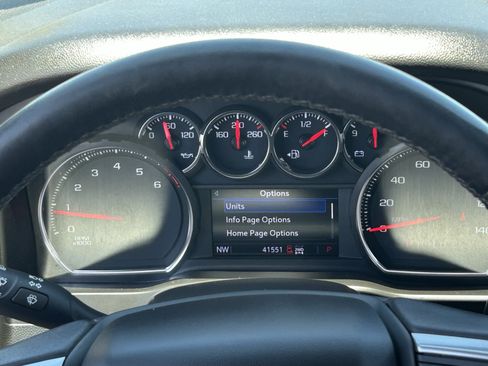 Used 2021 Chevrolet Silverado 1500 LT Trail Boss w/ Bed Protection Package AWD/4WD image 24