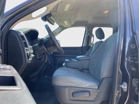 Used 2018 RAM 1500 Tradesman w/ Popular Equipment Group AWD/4WD image 8
