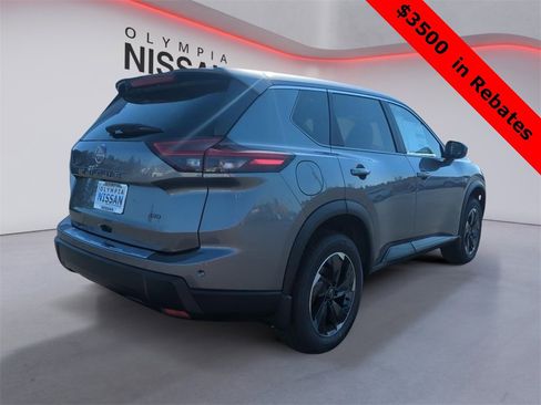 New 2026 Nissan Rogue SV image 5