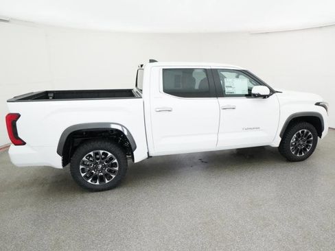 New 2026 Toyota Tundra Limited AWD/4WD image 11