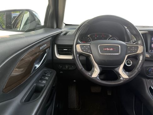 Used 2020 GMC Terrain Denali w/ GMC Pro Grade Package AWD/4WD image 21