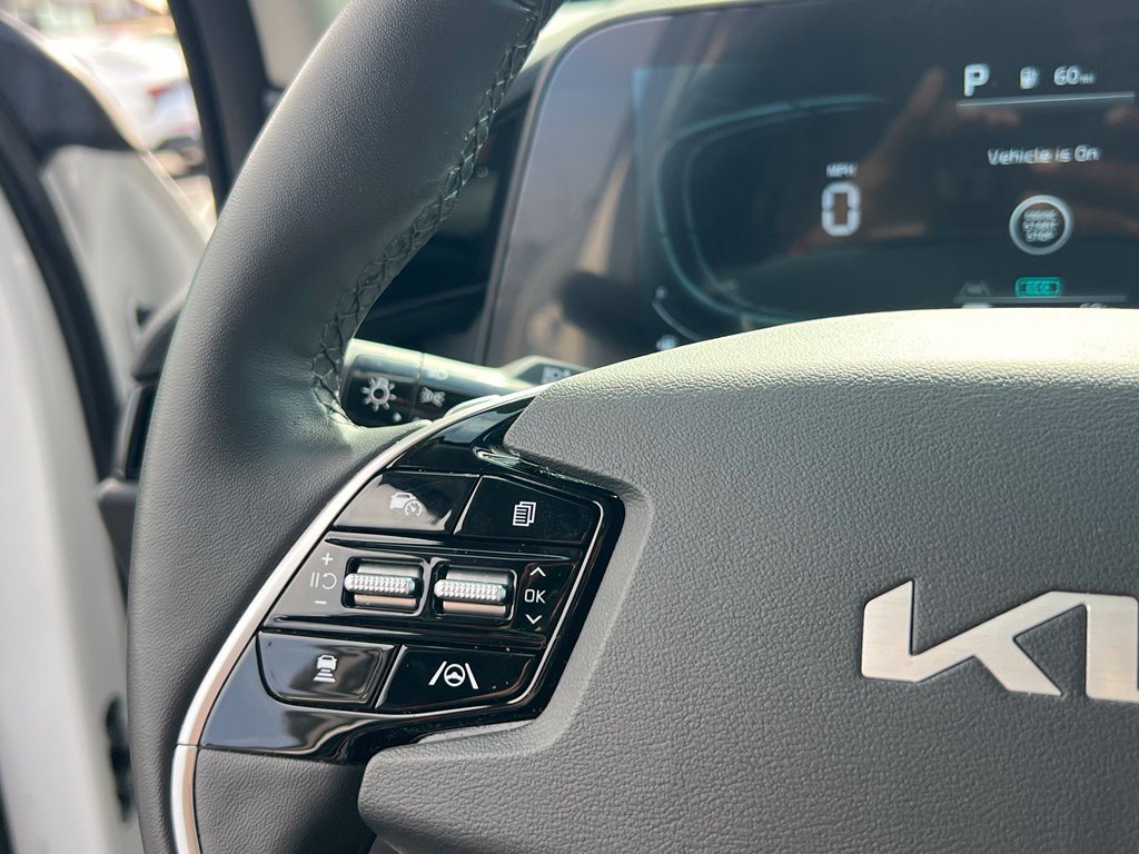 Certified 2024 Kia Niro EX w/ EX Cold Weather Package FWD image 21