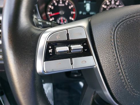 Certified 2022 Kia Telluride LX image 19