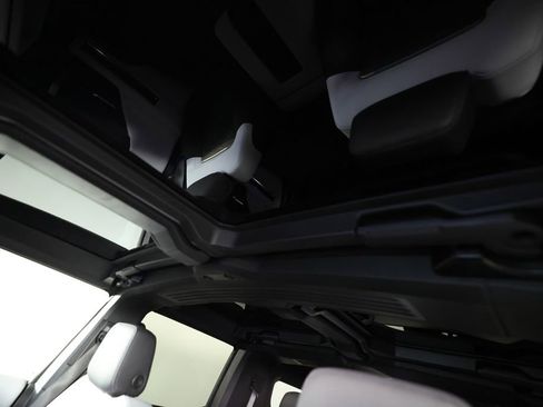 Used 2025 GMC Hummer EV 3X image 40