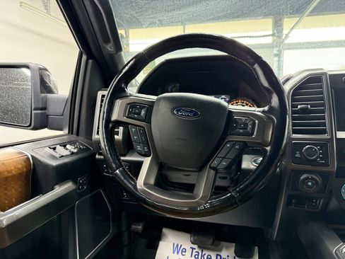 Used 2017 Ford F150 Limited AWD/4WD image 17