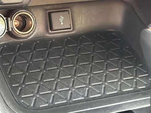 Certified 2022 Toyota RAV4 XLE Premium image 22