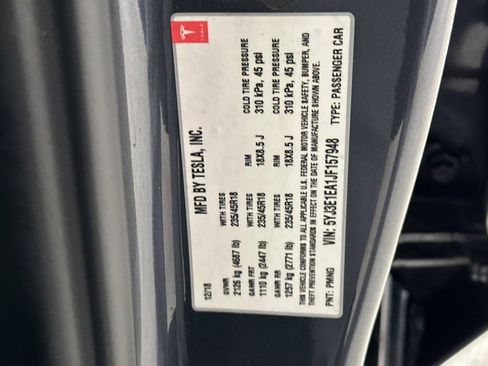 Used 2018 Tesla Model 3 Mid Range image 18