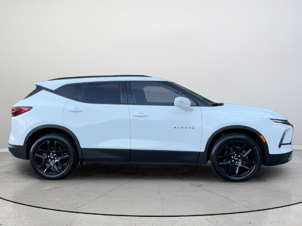 Used 2024 Chevrolet Blazer LT w/ LPO, Floor Liner Package FWD image 5
