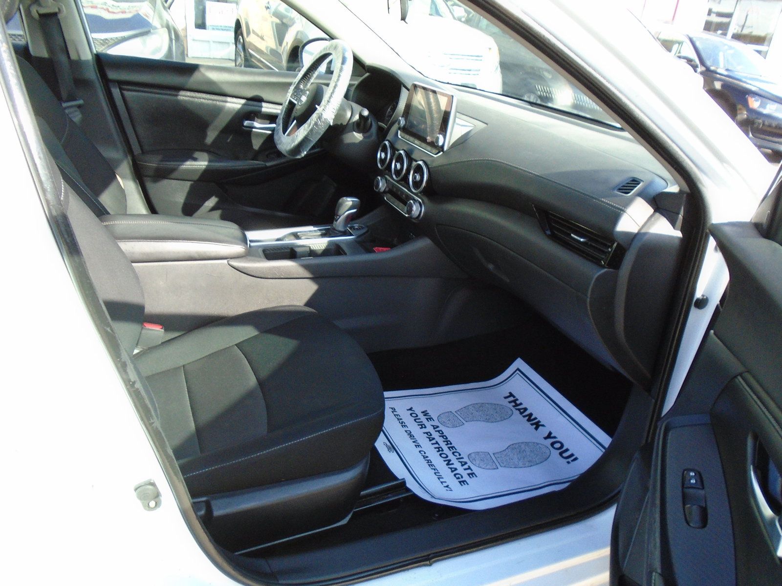 Used 2022 Nissan Sentra SV FWD image 9