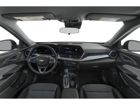 Used 2025 Chevrolet Trax LT w/ LT Convenience Package FWD image 11