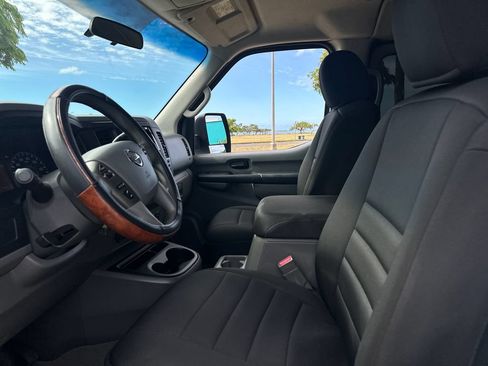 Used 2015 Nissan NV 3500 SV w/ Technology Package RWD image 13