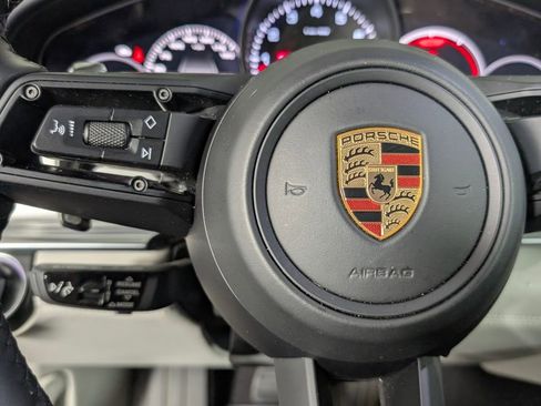 Certified 2023 Porsche Panamera Platinum Edition image 36