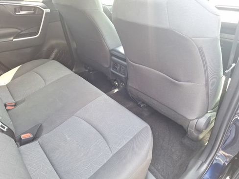 Used 2025 Toyota RAV4 XLE AWD/4WD image 19