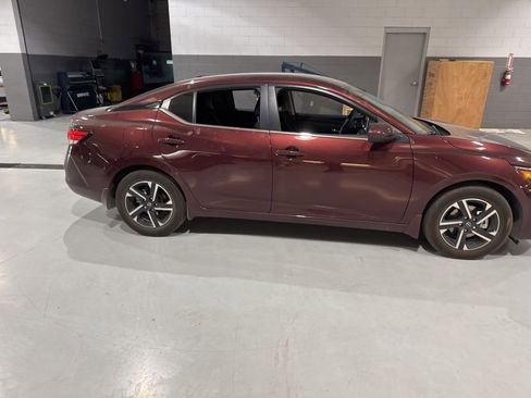 Used 2025 Nissan Sentra SV w/ All-Weather Package image 7