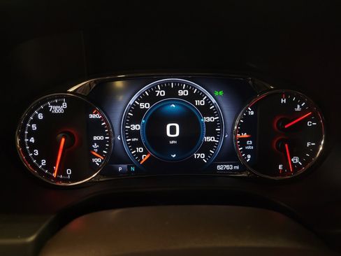 Used 2017 GMC Acadia Denali w/ Technology Package FWD image 23