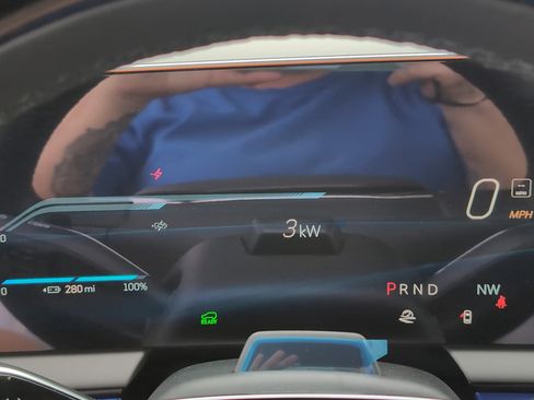 New 2025 Cadillac Optiq Sport 1 w/ LPO, Floor Liner Package image 19