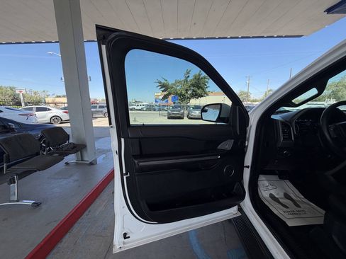 Used 2019 Ford Expedition XLT RWD image 11