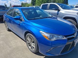 Used 2017 Toyota Camry SE FWD video 2