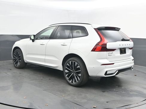 New 2026 Volvo XC60 B5 Ultra w/ Climate Package AWD/4WD image 3