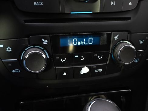 Used 2013 Buick Regal Premium FWD image 29