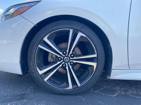 Used 2020 Nissan Sentra SR FWD image 13