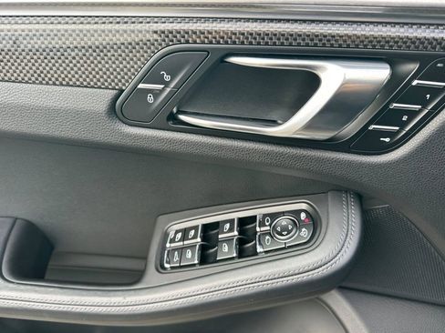 Used 2018 Porsche Macan GTS image 11