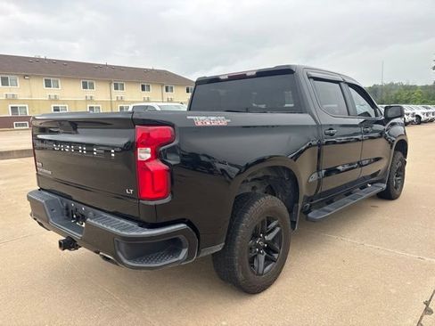 Used 2019 Chevrolet Silverado 1500 LT Trail Boss AWD/4WD image 3