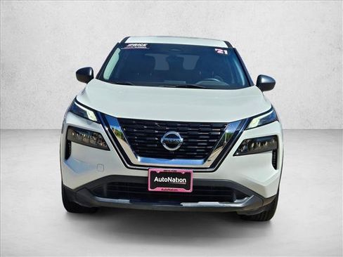 Used 2021 Nissan Rogue S FWD image 2