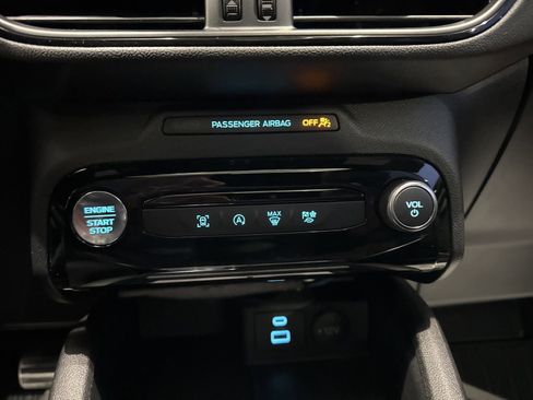 Certified 2023 Ford Escape ST-Line w/ Tech Pack #1 image 34