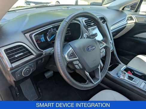 Used 2019 Ford Fusion SE w/ Equipment Group 151A FWD image 13
