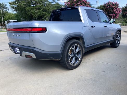 Used 2022 Rivian R1T Adventure AWD/4WD image 2