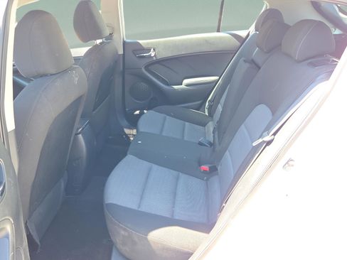 Used 2016 Kia Forte LX image 11